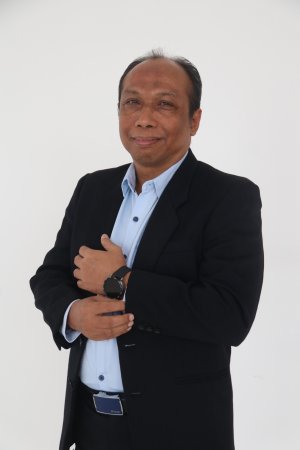 Mr. Dr. Wahyu Purbowasito