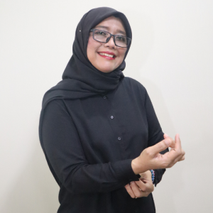 Dr. Yaseri Apritasari